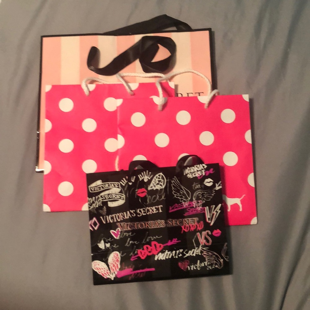 Victoria’s Secret bag lot